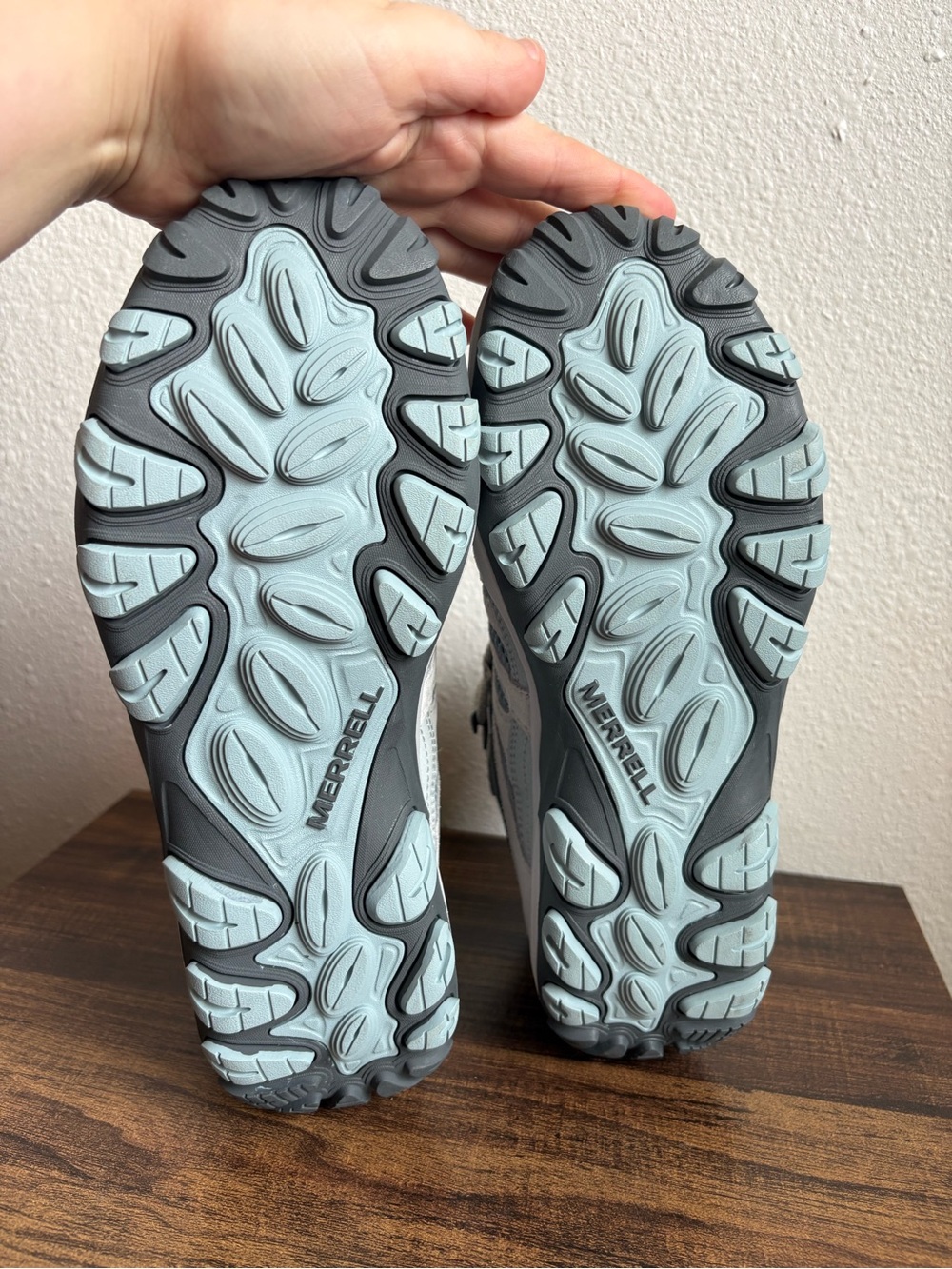 Merrell Women's Alverstone 2 Mid Waterproof Hiking Boots - Picture 6 of 6